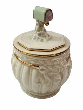 Vintage Lenox Sentiments Collection Friendship Porcelain Trinket Box